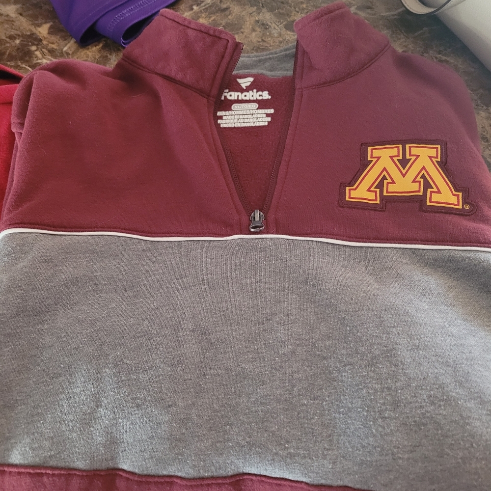 Mens sweatshirt